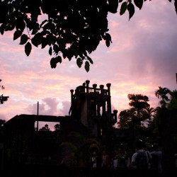 Paronella Park - Castle beim Sonnenuntergang